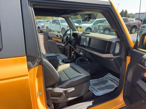 Used 2022 Ford Bronco Wildtrak image 26