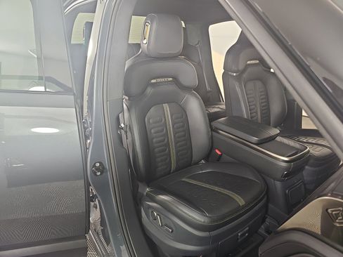 Used 2022 Rivian R1T Launch Edition image 24