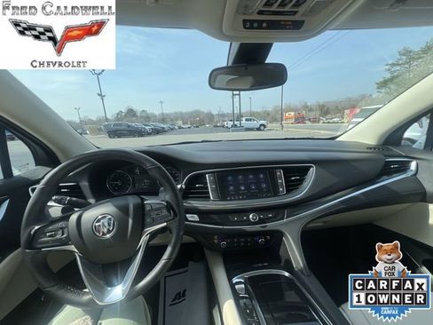 Used 2023 Buick Enclave Essence w/ Experience Buick Package image 10