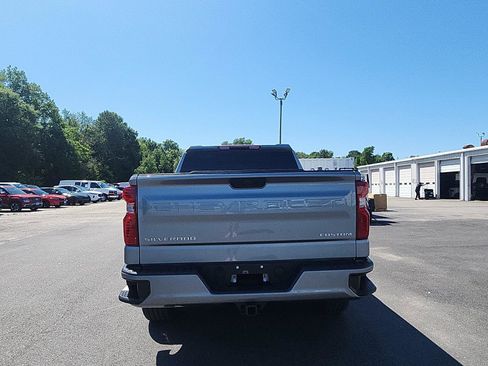 Used 2024 Chevrolet Silverado 1500 Custom AWD/4WD image 4