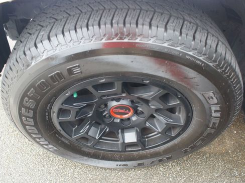 Used 2022 Toyota 4Runner TRD Off-Road Premium image 26