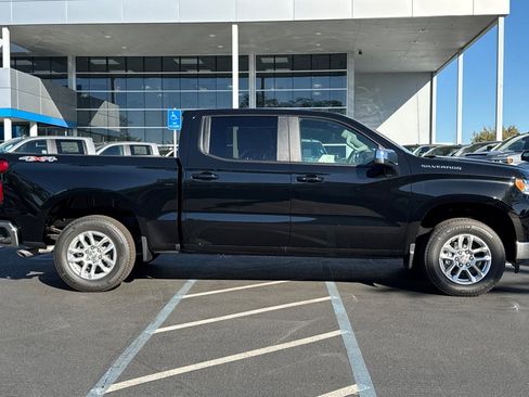 New 2026 Chevrolet Silverado 1500 LT image 2