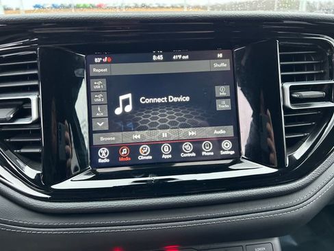 Used 2024 Dodge Durango SXT image 25