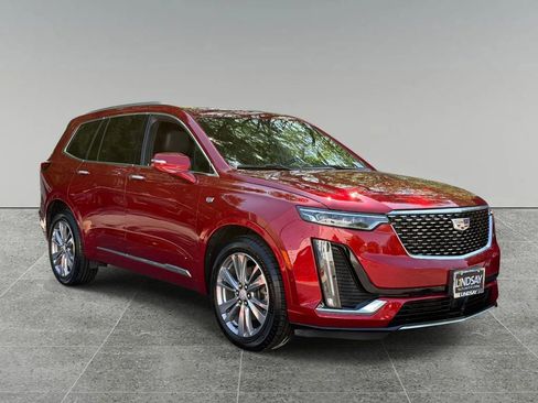 Used 2023 Cadillac XT6 Premium Luxury w/ Technology Package AWD/4WD image 9
