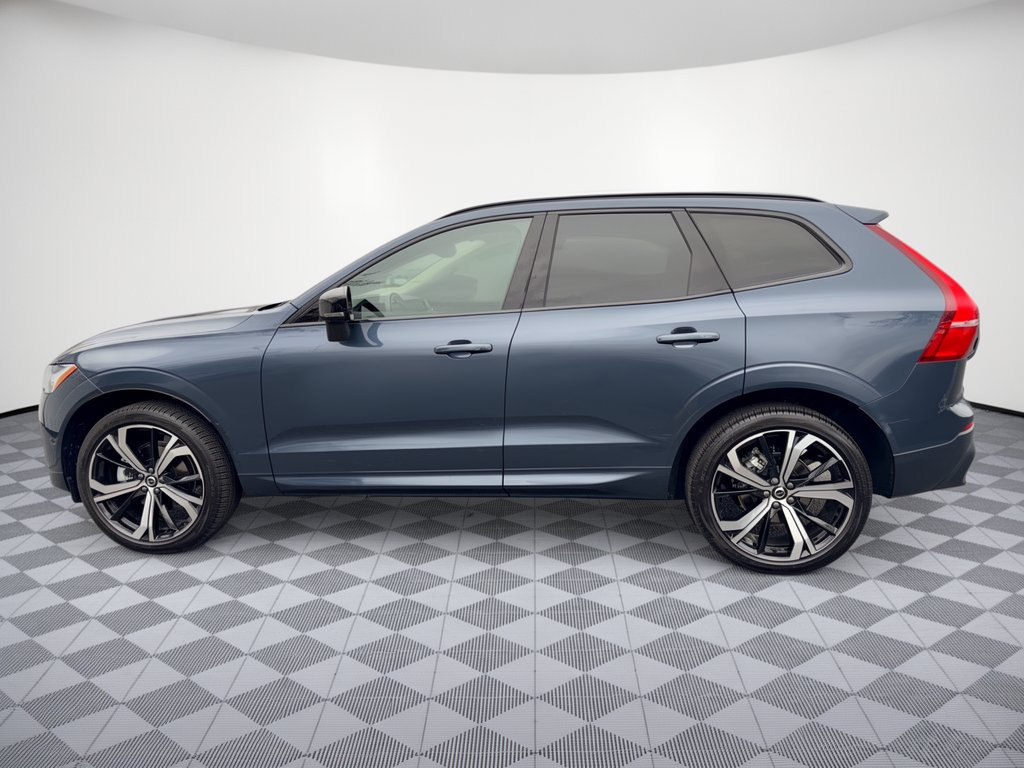 Used 2025 Volvo XC60 B5 Ultra w/ Protection Package Premier AWD/4WD image 2