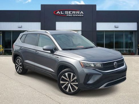 Used 2022 Volkswagen Taos SE AWD/4WD image 1