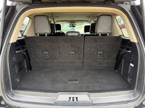 Certified 2024 Ford Expedition XLT RWD image 7