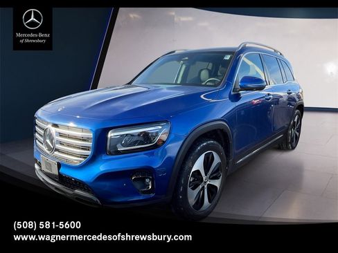 Certified 2025 Mercedes-Benz GLB 250 4MATIC image 1