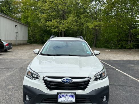 Used 2022 Subaru Outback Limited image 2