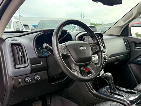 Used 2018 Chevrolet Colorado Z71 w/ Centennial Edition AWD/4WD image 16