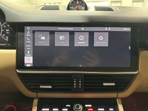 Used 2019 Porsche Cayenne AWD/4WD image 60
