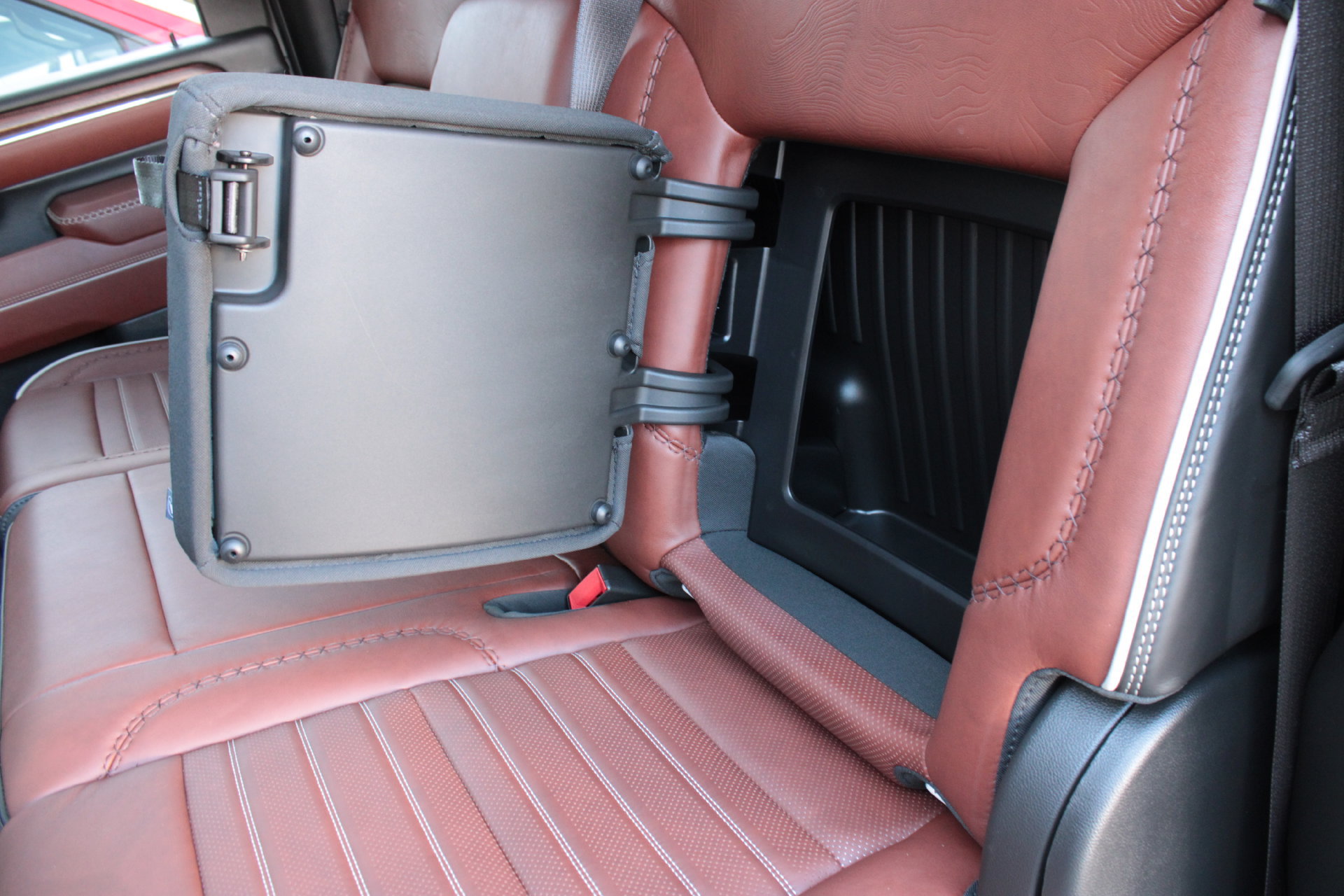 Used 2024 GMC Sierra 2500 Denali Ultimate w/ Max Trailering Package AWD/4WD image 19