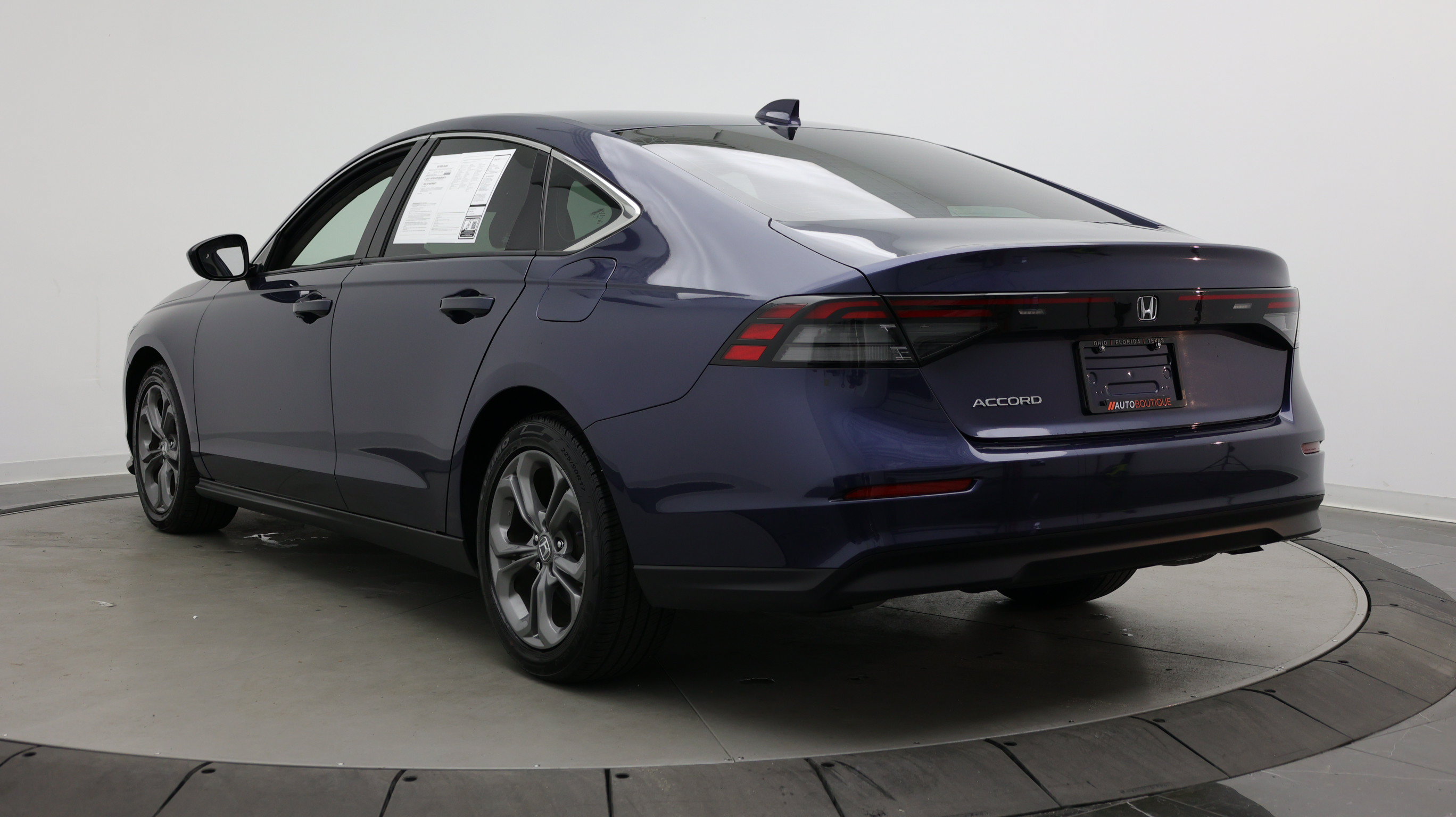 Used 2024 Honda Accord EX image 6