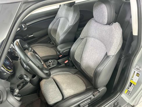 Used 2023 MINI Cooper SE image 13