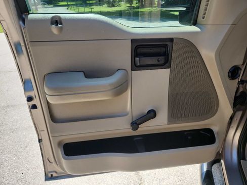 Used 2006 Ford F150 2WD Regular Cab image 15