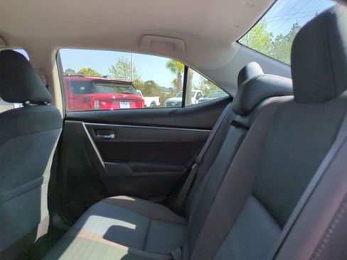Used 2019 Toyota Corolla LE image 7
