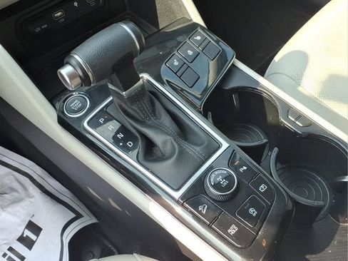 Used 2023 Kia Sportage EX AWD/4WD image 10