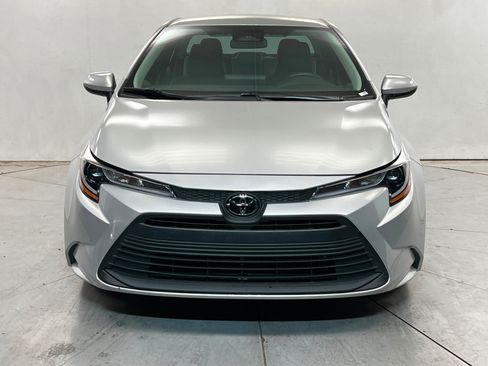 Used 2026 Toyota Corolla LE FWD image 9