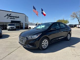 Used 2021 Hyundai Accent SE video 1