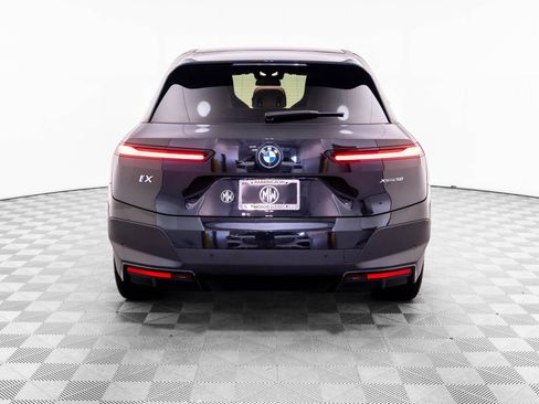 Used 2024 BMW iX xDrive50 w/ Convenience Package AWD/4WD image 4