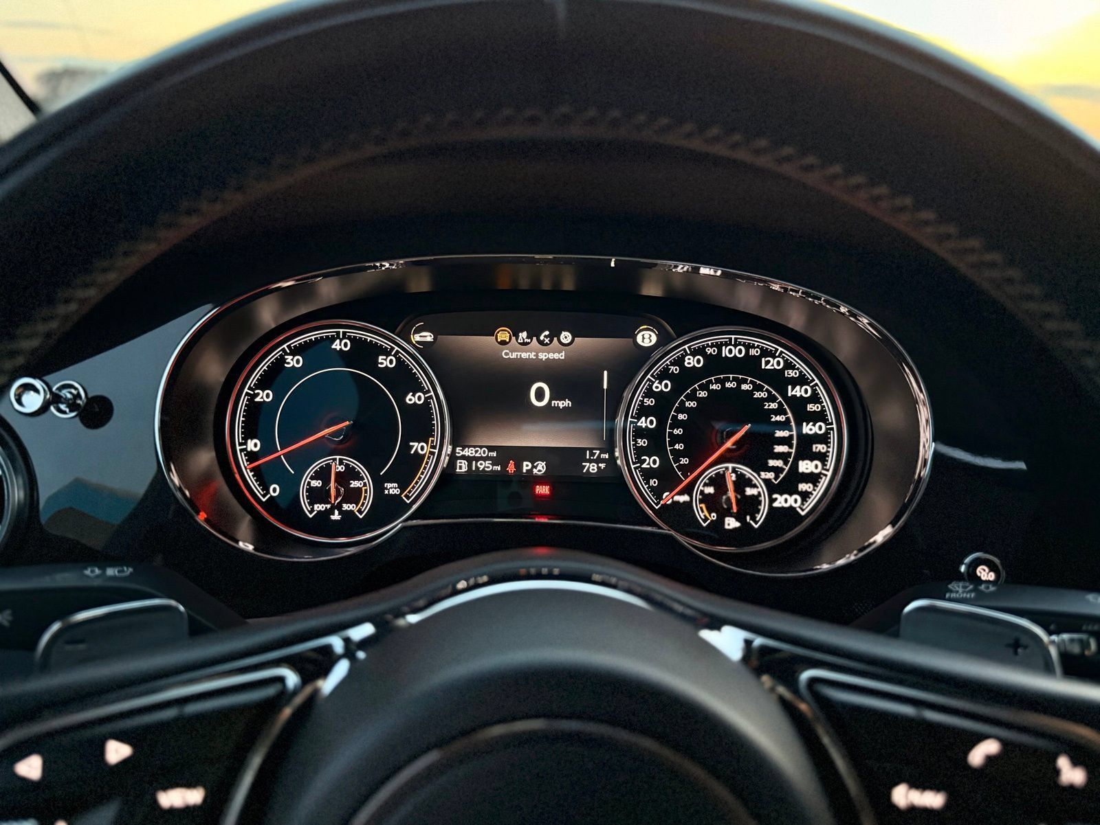 Used 2019 Bentley Bentayga AWD/4WD image 47