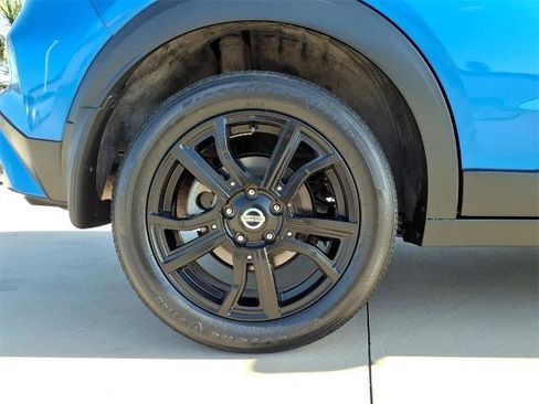 Certified 2021 Nissan Kicks SR image 19