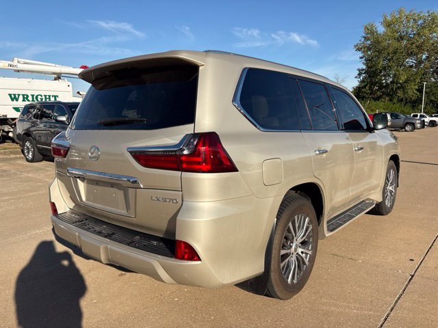 Used 2018 Lexus LX 570 4WD image 3