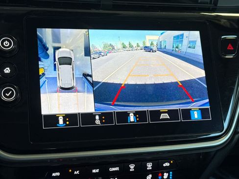 Used 2022 Chevrolet Bolt EUV Premier w/ Sun & Sound Package FWD image 22