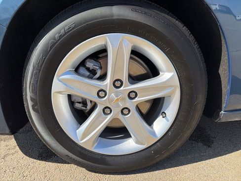 Used 2024 Chevrolet Malibu LT image 9