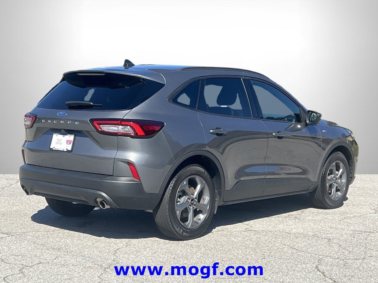 Used 2025 Ford Escape ST-Line FWD image 3