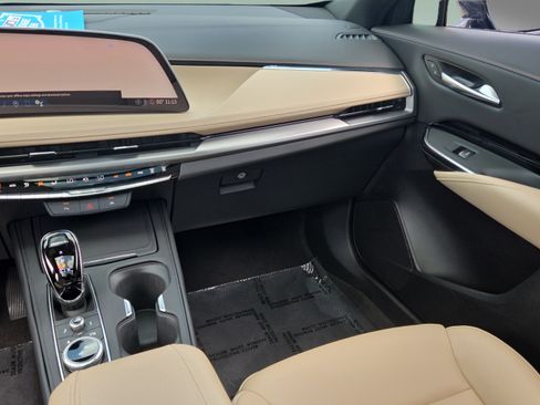 Used 2024 Cadillac XT4 Luxury FWD image 14