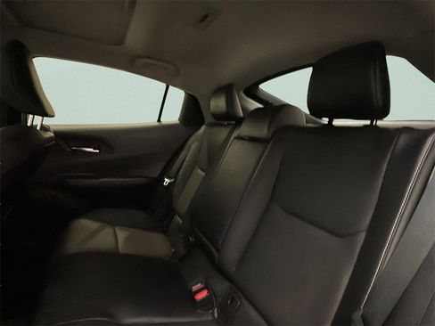 Used 2024 Toyota Prius XLE image 9