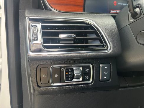 Certified 2024 Lincoln Navigator L Reserve AWD/4WD image 40