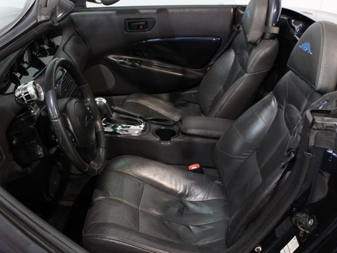 Used 2001 Chrysler Prowler RWD image 38