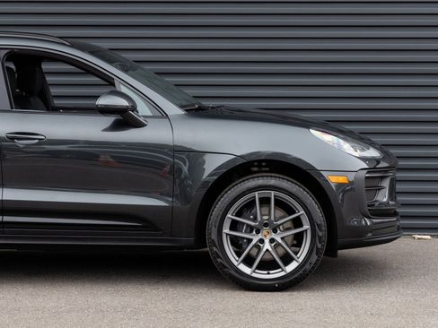 New 2026 Porsche Macan image 9