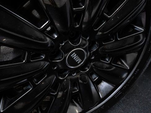 Used 2022 MINI Cooper Countryman S w/ Premium Package image 8