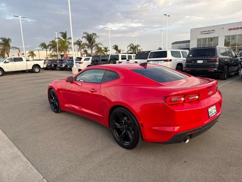 Used 2021 Chevrolet Camaro LT RWD image 5