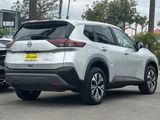 Used 2023 Nissan Rogue SV image 4