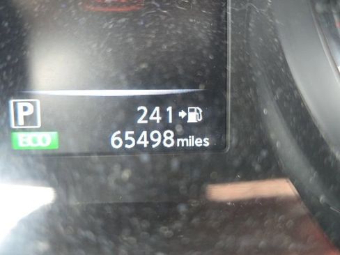 Used 2017 Nissan Rogue SV image 17