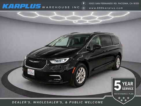 Used 2022 Chrysler Pacifica Touring-L FWD image 1