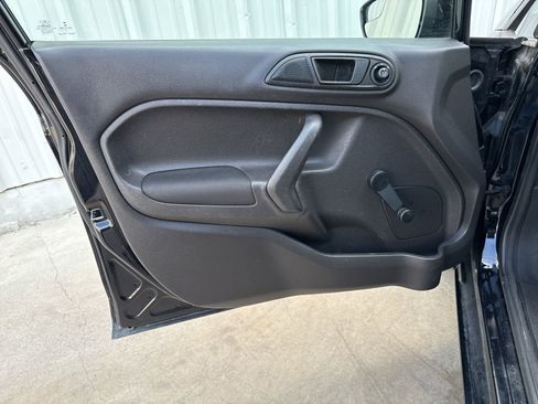 Used 2017 Ford Fiesta S image 11