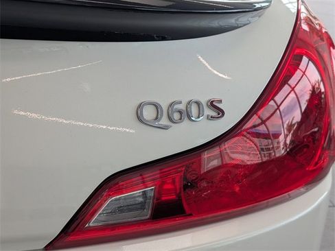 Used 2015 INFINITI Q60 Sport Limited image 12
