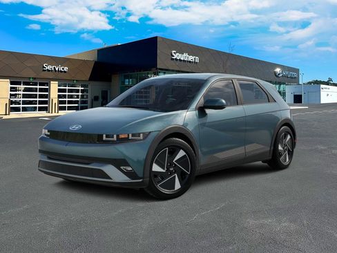 New 2026 Hyundai Ioniq 5 SE image 2