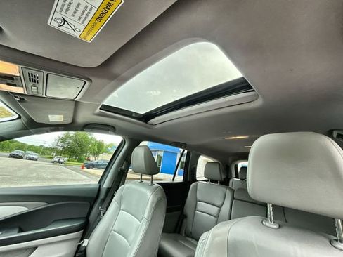 Used 2017 Honda Pilot EX-L image 18