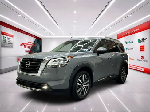 Used 2022 Nissan Pathfinder Platinum image 4