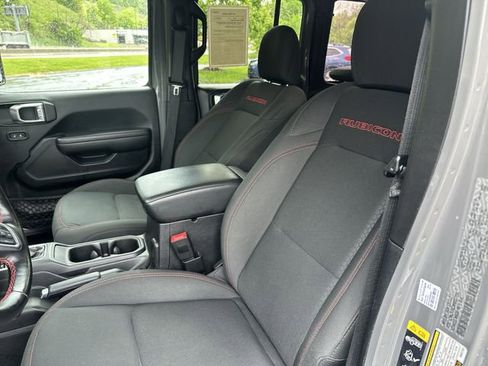 Used 2021 Jeep Wrangler Unlimited Rubicon w/ Cold Weather Group AWD/4WD image 15