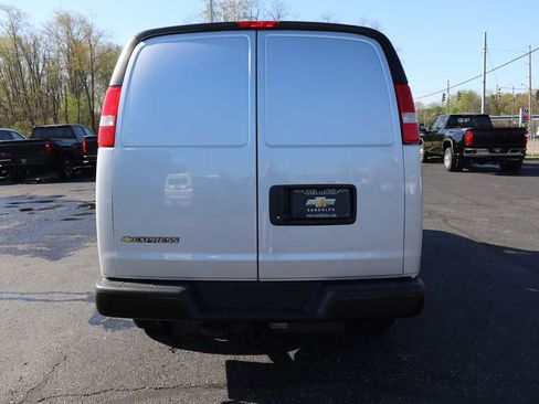 New 2025 Chevrolet Express 3500 w/ Driver Convenience Package RWD image 22