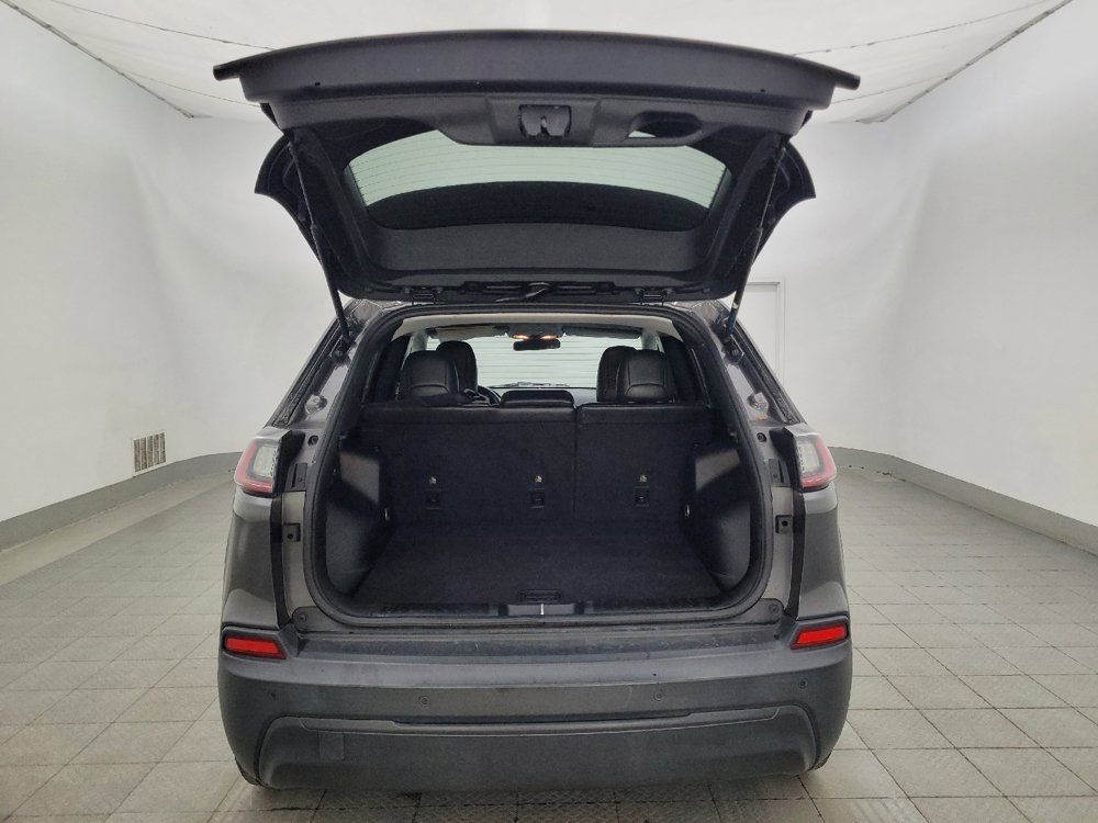 Used 2019 Jeep Cherokee Latitude Plus FWD image 29