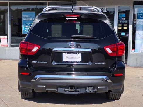 Used 2017 Nissan Pathfinder Platinum image 5