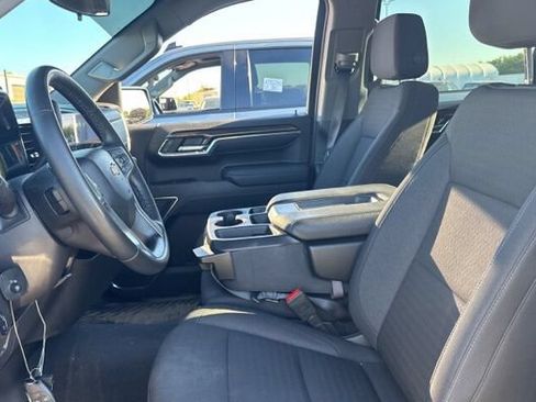 Used 2024 Chevrolet Silverado 1500 LT AWD/4WD image 5